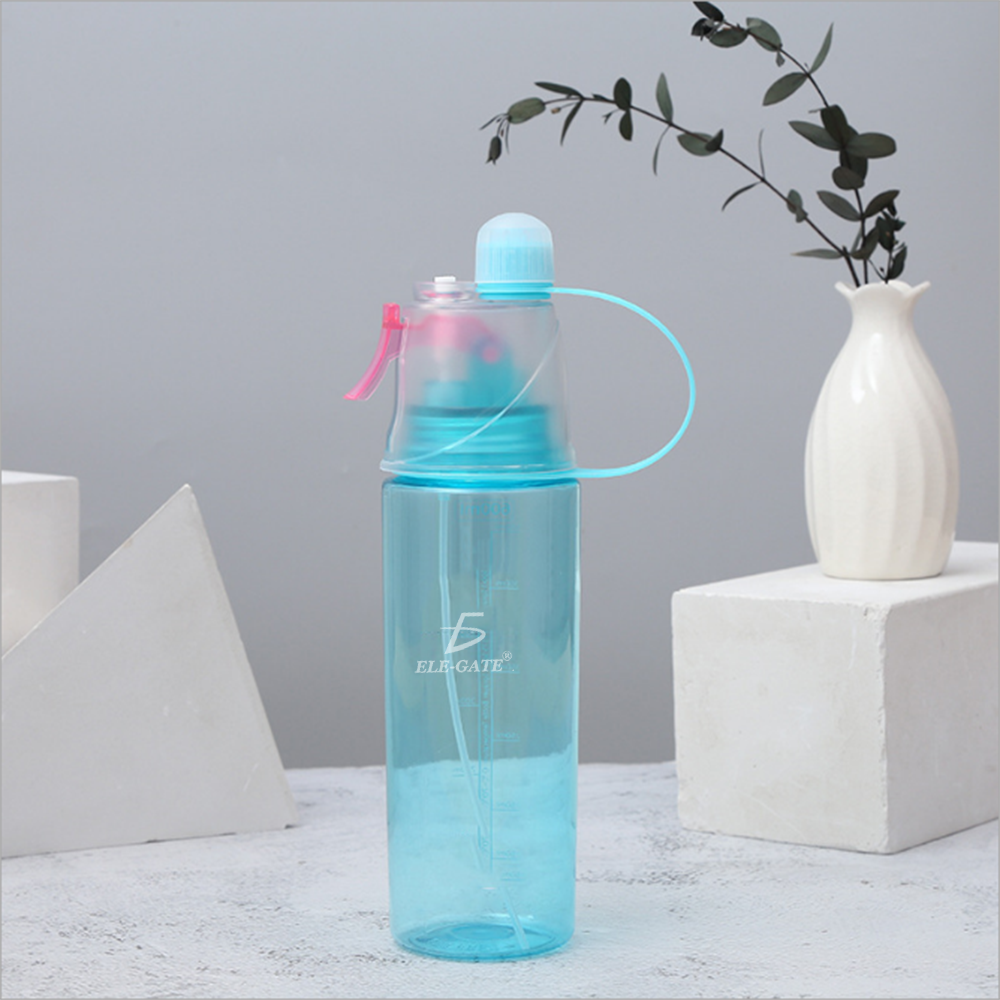 Botella De Agua Con Spray Atomizador 600ml