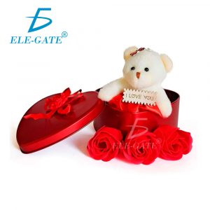 Corazon De Lata Con Osito Decorativo Y Rosas De Jabón Regalo