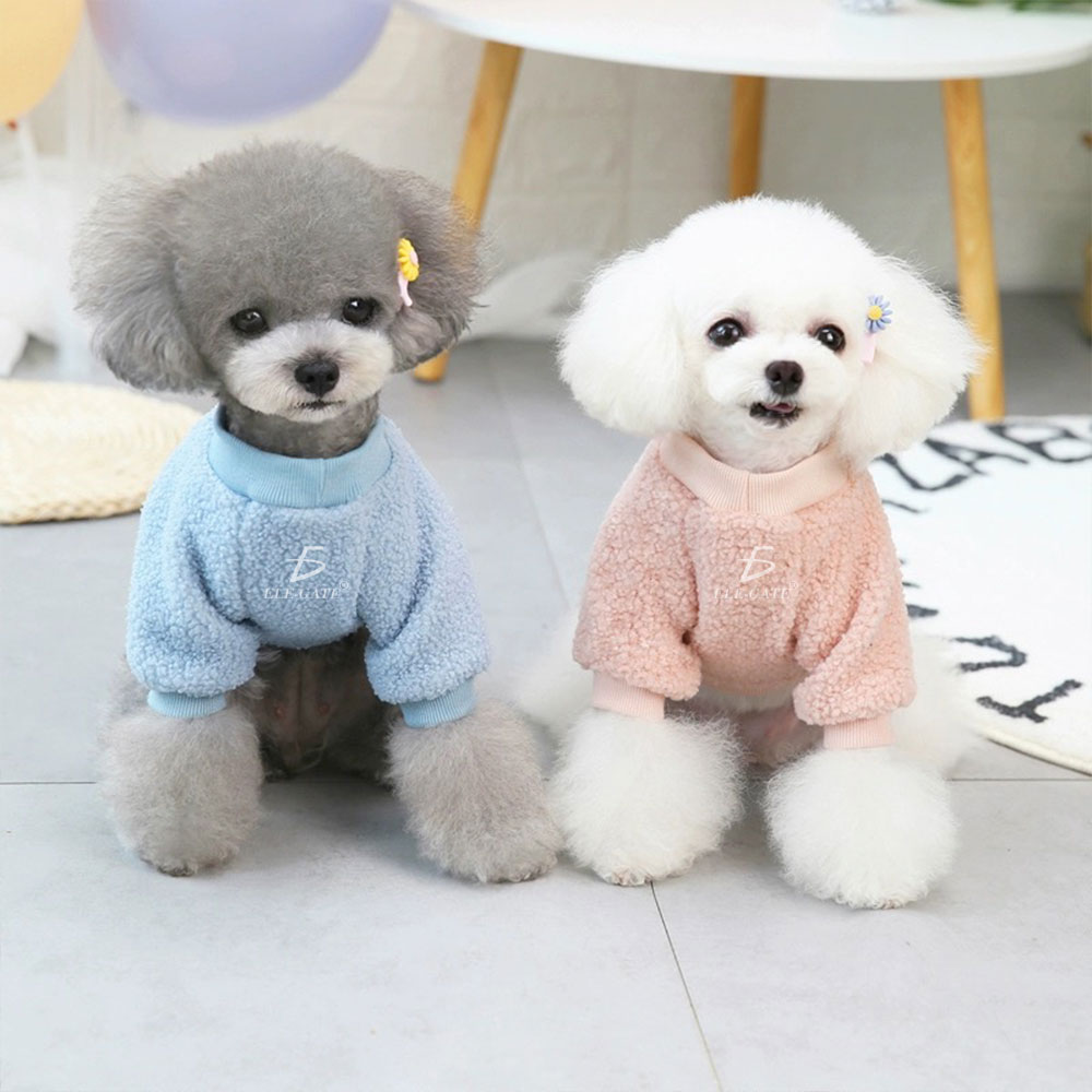 Ropa Encantadora para Mascotas - Sudadera con Muñeco de Peluche para un Estilo Adorable