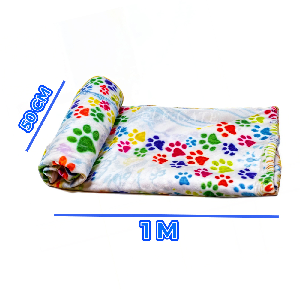 Frazada de Algodón con Diseños de Huellitas - Image 5