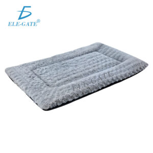 Cama Tipo Tapete para Perro con Forro Super Suave y Con Base Antideslizante