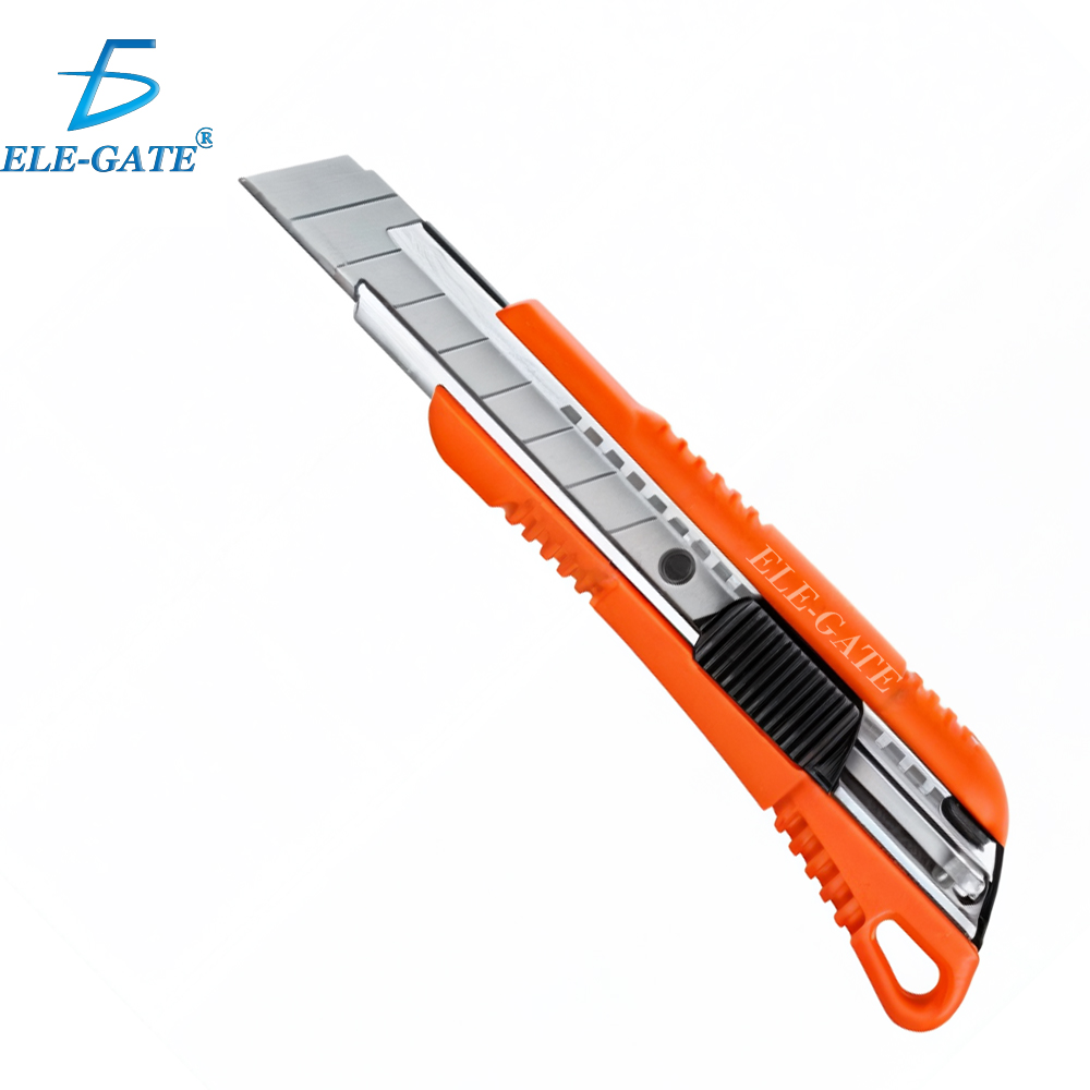 Cutter Profesional Retráctil de 15 cm con Cuchilla intercambiable de 18mm de Acero Inoxidable