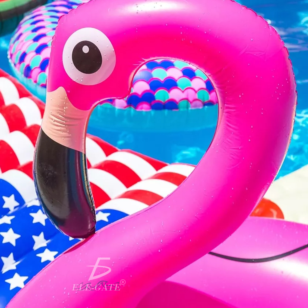 Dona Inflable en Forma de Flamingo - Image 2