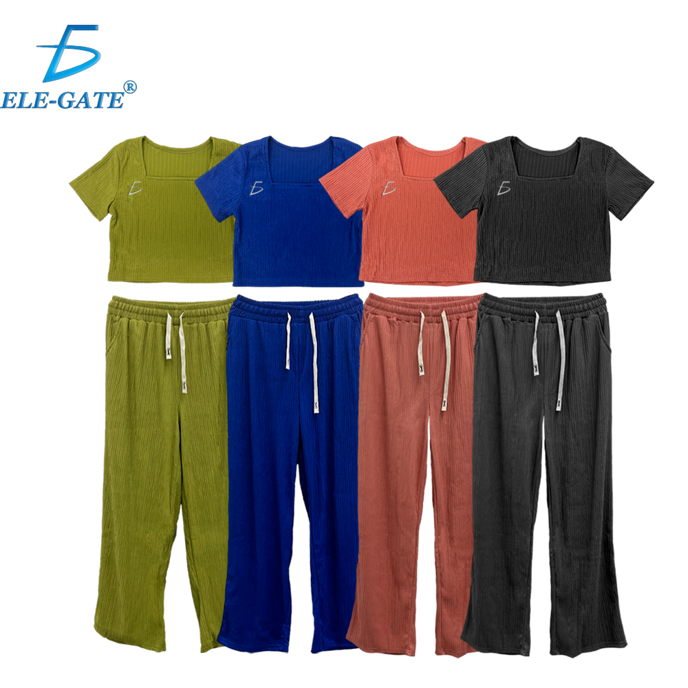 Conjunto Monocromático con Pantalón Ancho y Playera Ombliguera
